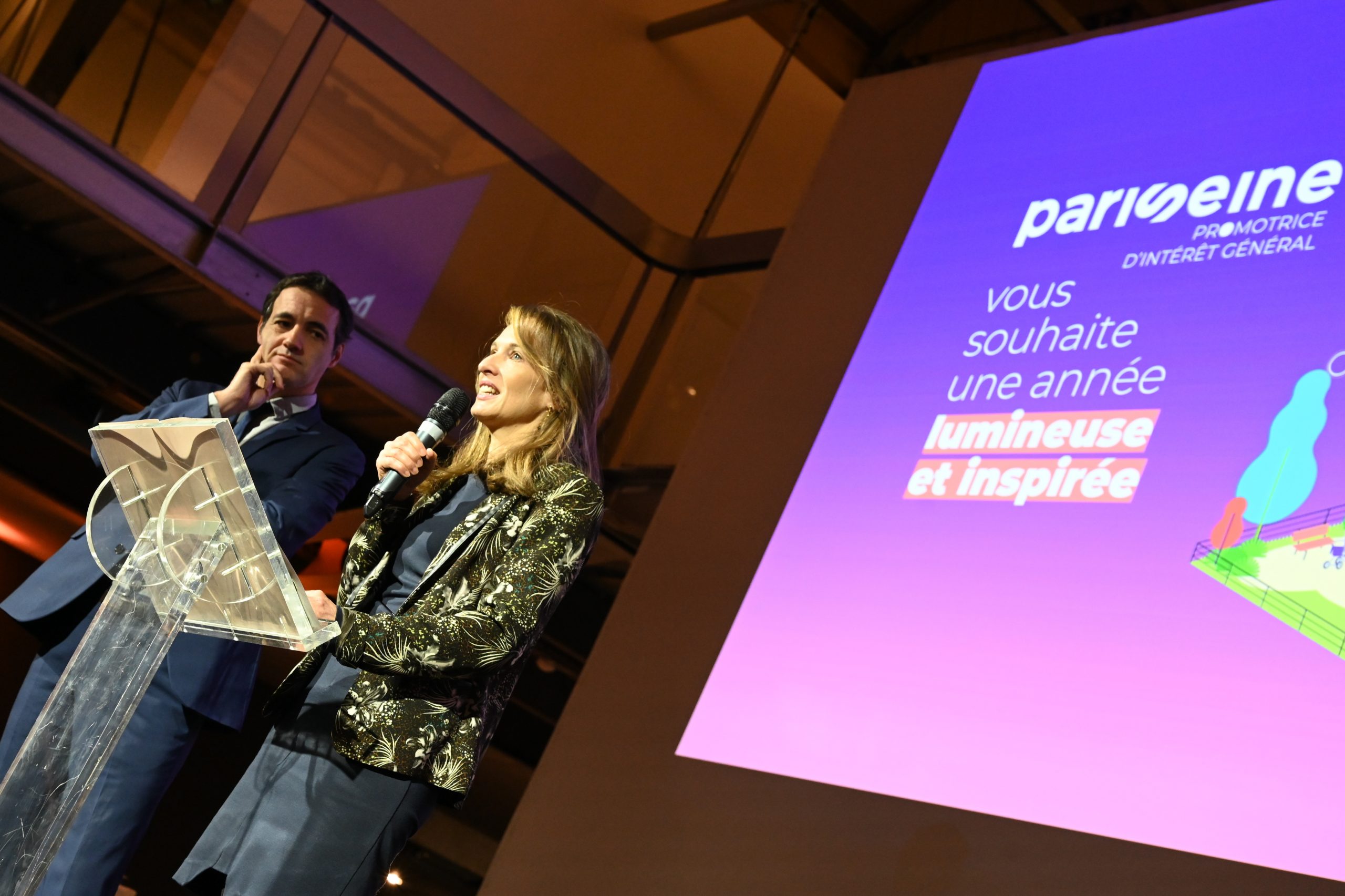 Nicolas Bonnet-Oulaldj et Ariane Bouleau lors du discours des voeux au Pavillon de l'Arsenal.