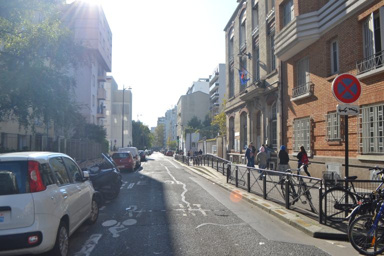 Rue Servan, avant travaux, passage de la rue pas végétalisé